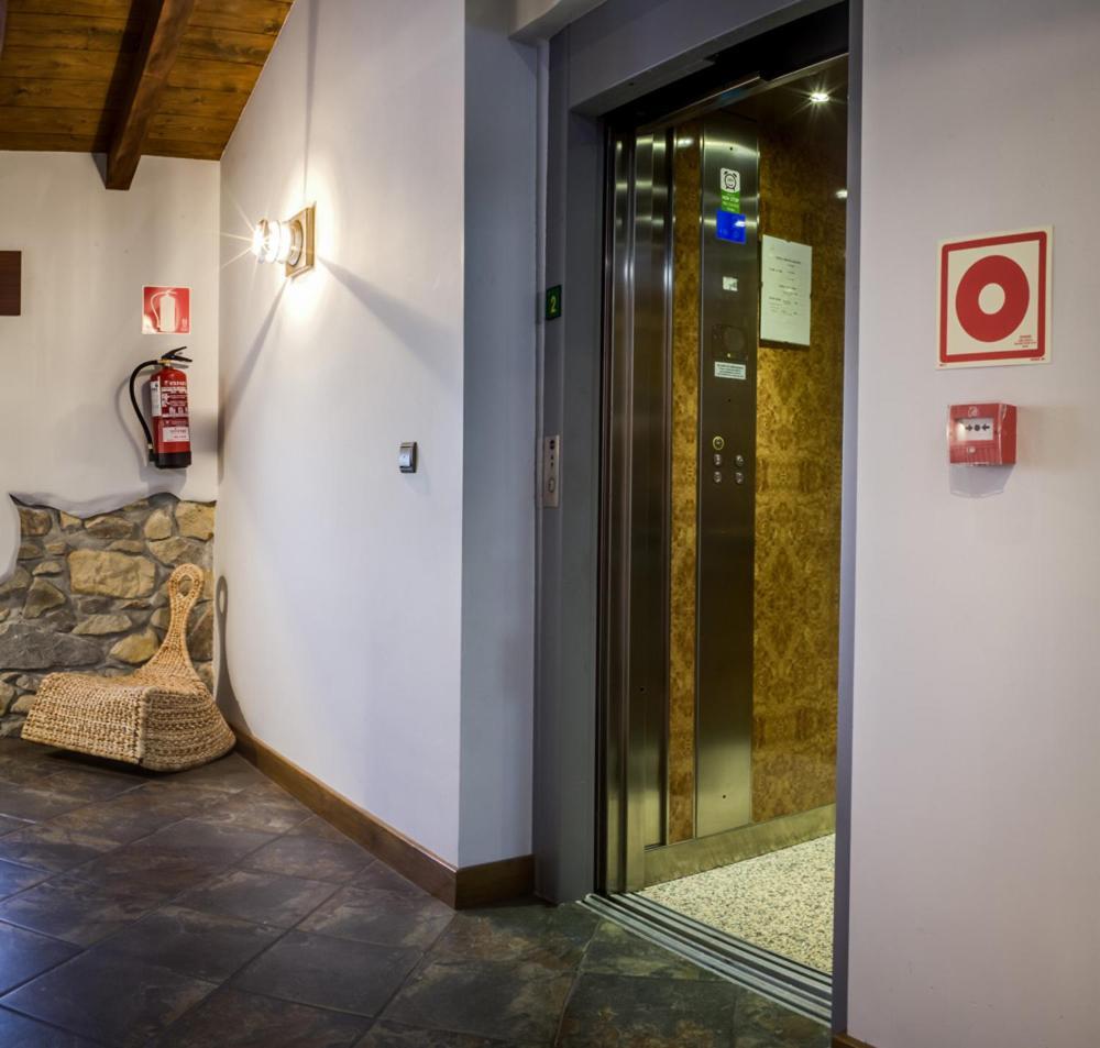 Hotel Errekalde Lezo Buitenkant foto